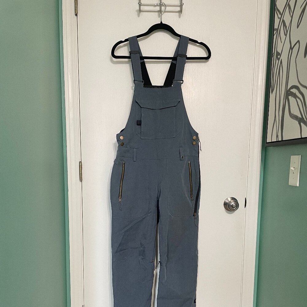 686 Women's Black Magic Insulated Snowpants - Bibs - Picture 2 of 12